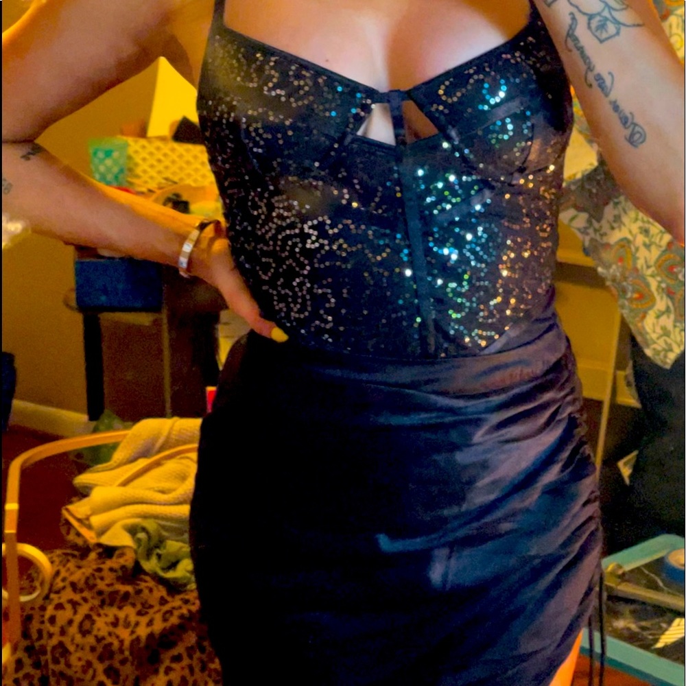 Silk adjustable skirt, and sequined bodysuit! Together. Both are a s/m